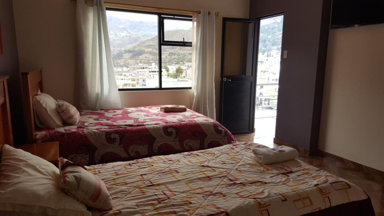 Hostal Resto - Bar "El Penon" อาเลาซี ภายนอก รูปภาพ