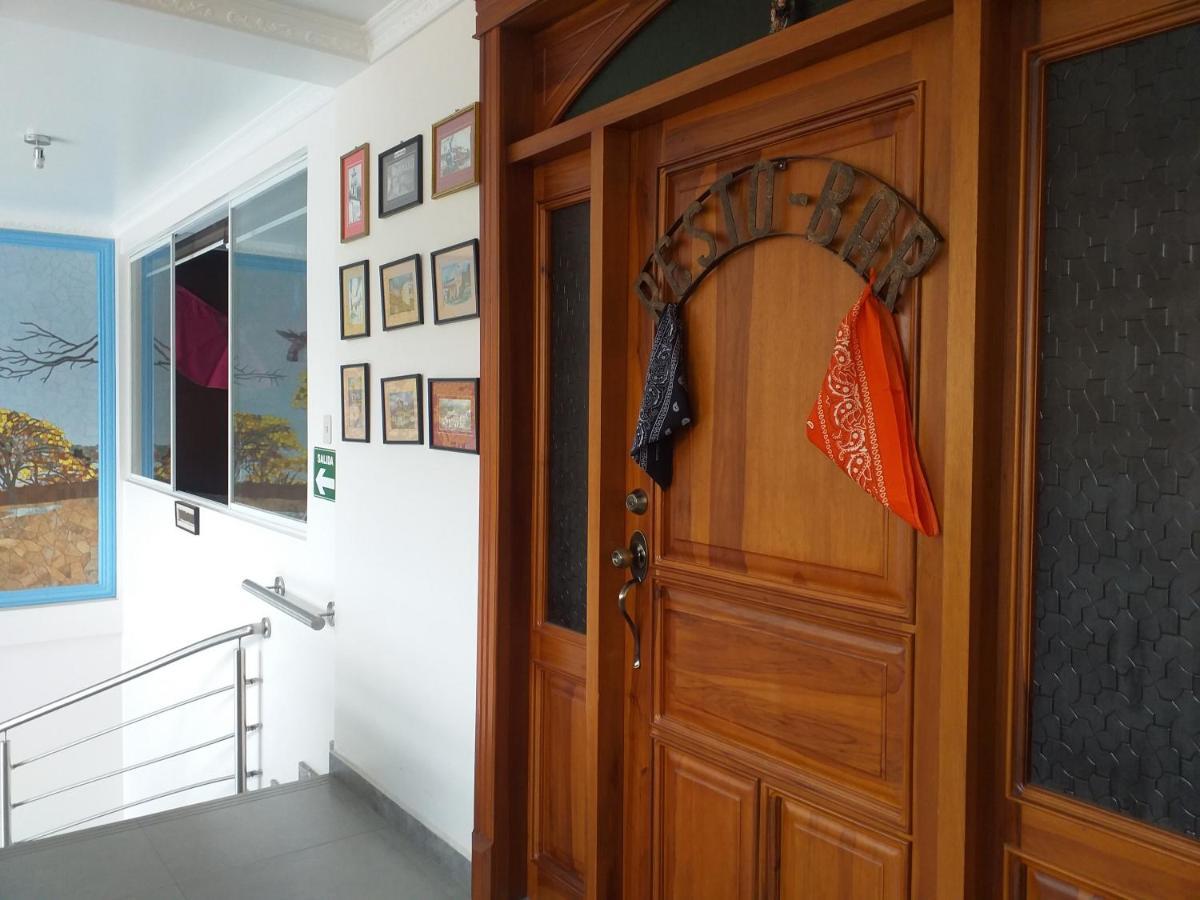 Hostal Resto - Bar "El Penon" อาเลาซี ภายนอก รูปภาพ